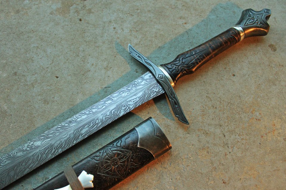 art-of-swords:  Handmade Swords - Telpënár - the Silver Fire Maker: David DelaGardelle