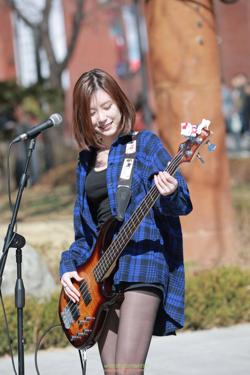 Porn photo Bebop bassist Ji In