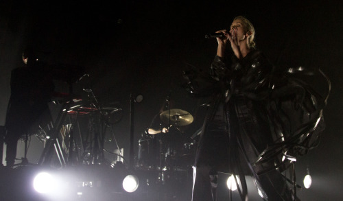 Broods @ Vector Arena, Auckland. 15/07/2016