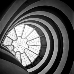 bauhaus-movement:  Inside view of Guggenheim museum designed by Frank Lloyd Wright, New York, ca. 1959 