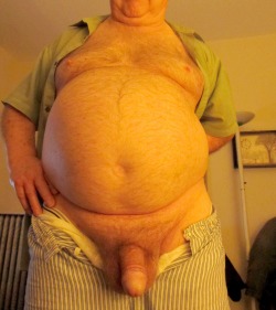 iheartbigjohn:  Good morning Big John lovers.