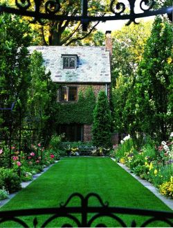 I want a garden like this. (:
