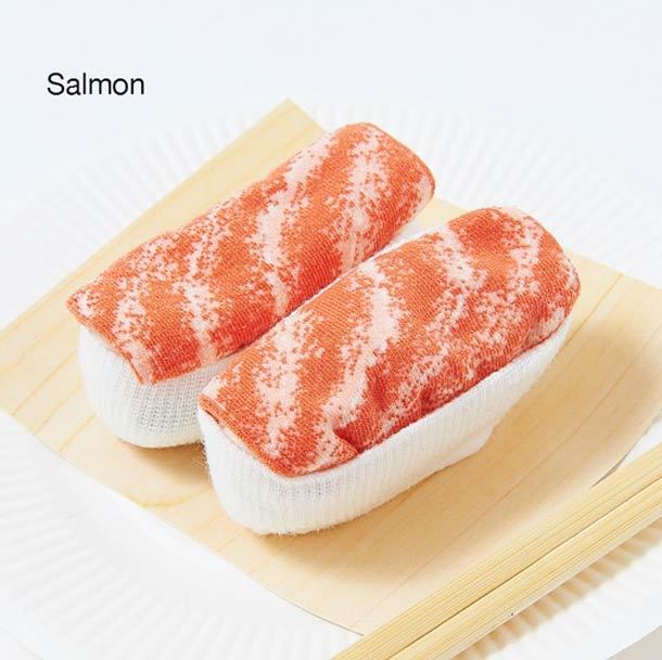 wowthatexists:  Yes, these actually exist. And they actually sold for $5.39 on Otaku
