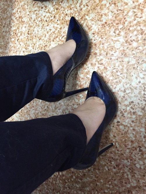 highclass-in-highheels: #me #ootd #newshoes