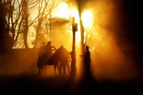 Gineteando ao entardecer by Eduardo Amorim https://flic.kr/p/W7VAwb