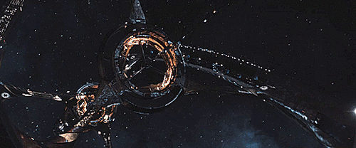 spockvarietyhour:  The starship Avalon, on a 120 year journey to the new colony world