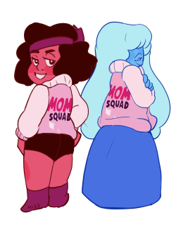 misspolycysticovaries:     the mom squad always ready to cuddle  bonus garnet: 