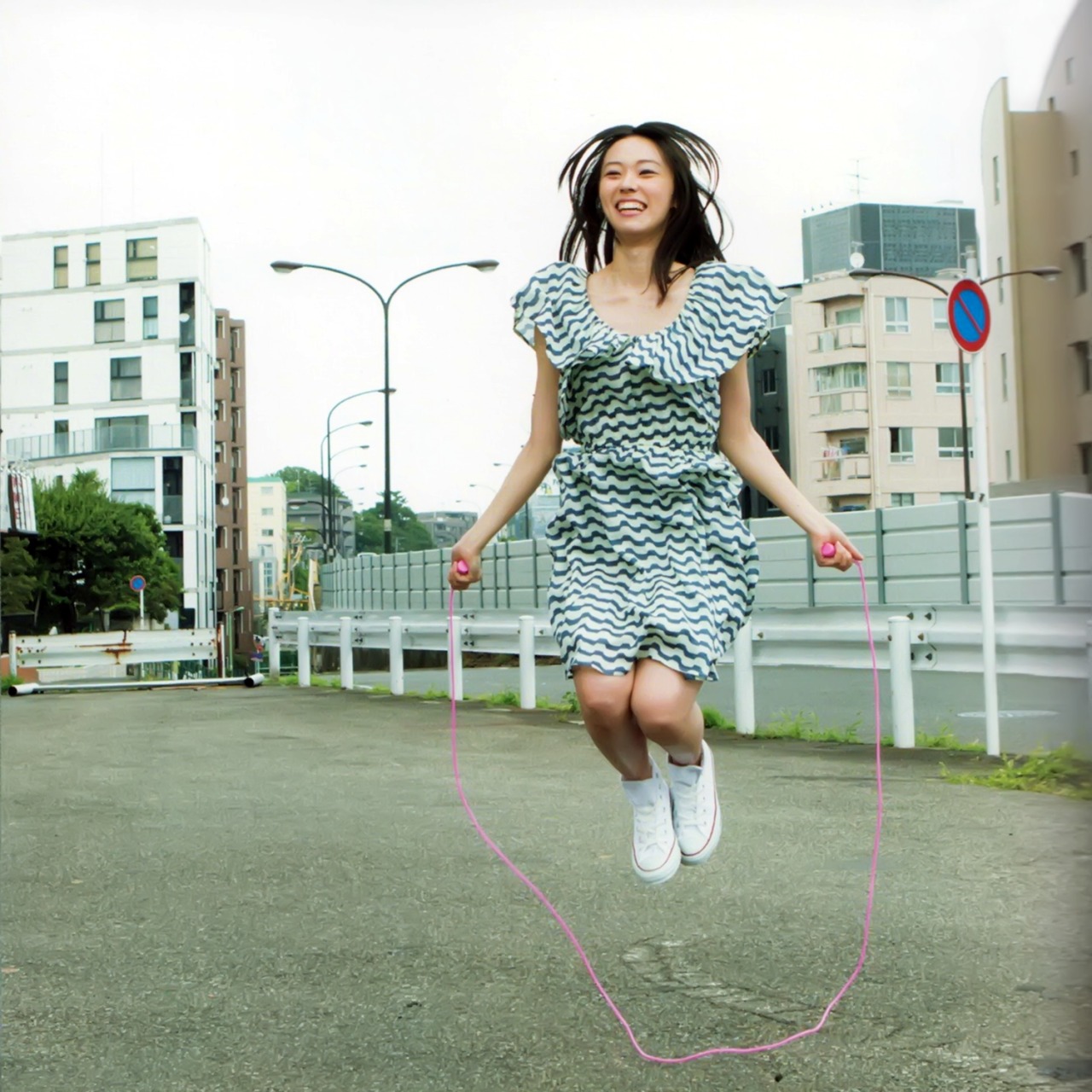 animage:  寿美菜子