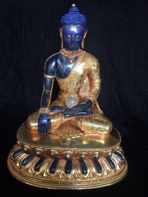 Magnificent Lapis Lazuli Shakyamuni Buddha Statue For more details, or to purchase, visit: https://w