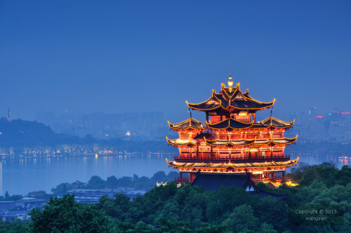 mingsonjia:杭州吴山城隍庙  CreditsChenghuangmiao (Taoist Temple) of Wu Mountain, Hangzhou city, China  