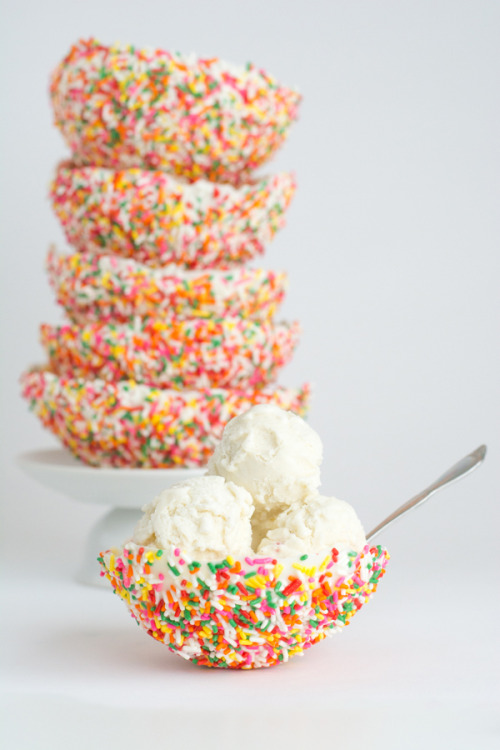 DIY Chocolate Sprinkle Bowl Tutorial from This Heart of Mine.I’d use candy melts as the chocolate ba