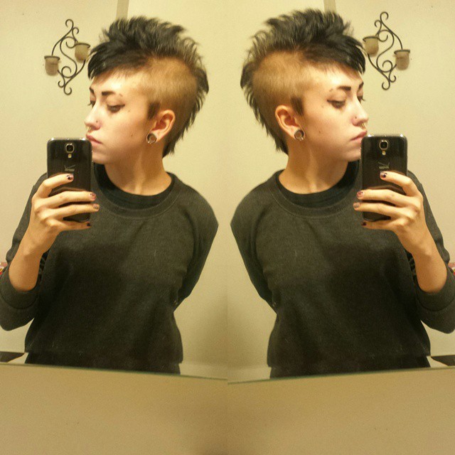 be-brief:  forever taking selfies in Dean’s bathroom.