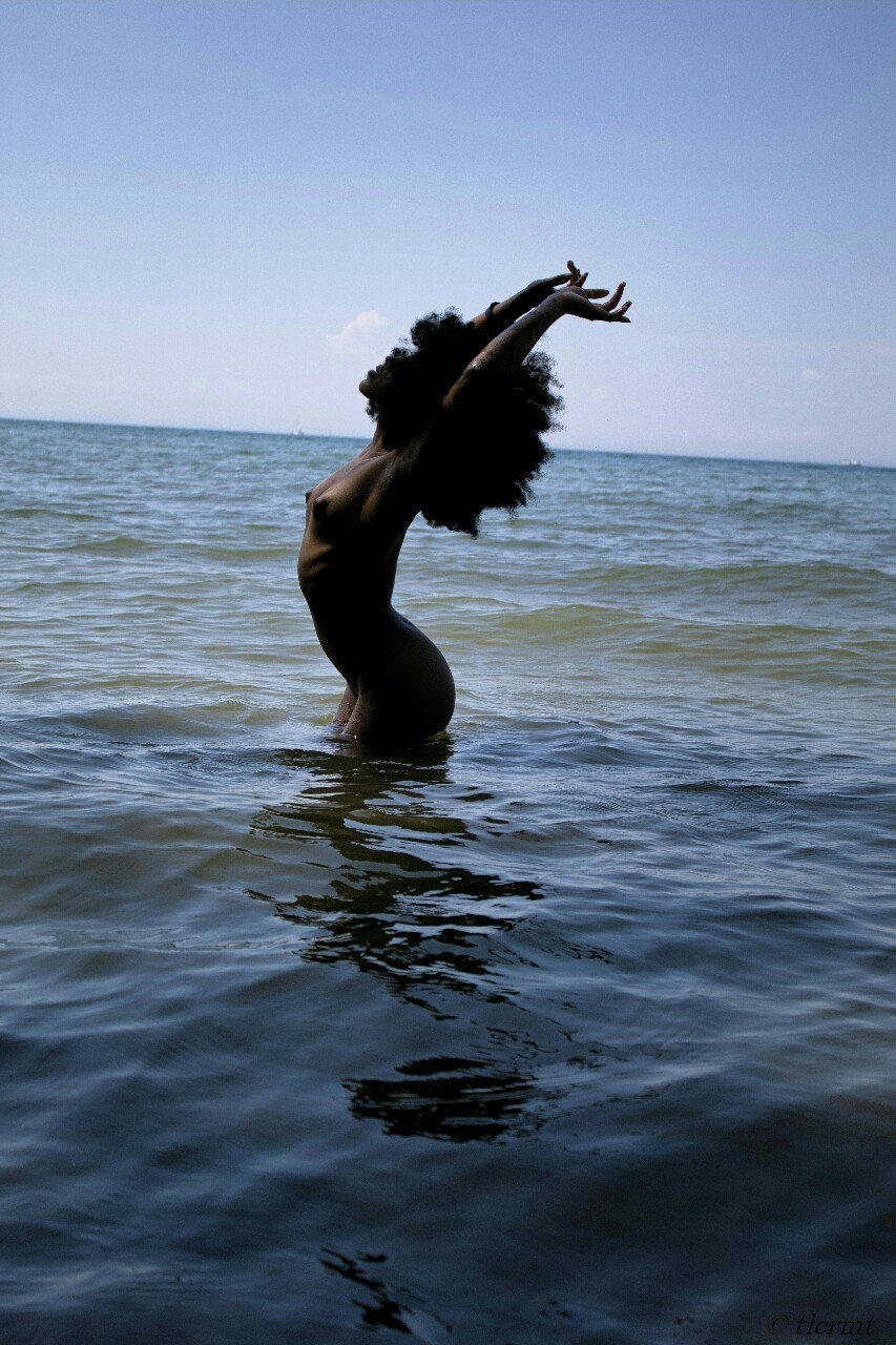 missjessajordan:  tlcrmt-photography:  Siren Song.@missjessajordan X Me   Toronto,