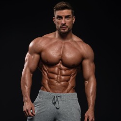 conswolcious:  Ryan Terry, by GillesCrofta