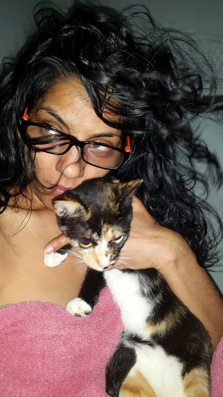 Me n my kitty Isis&hellip;. she was an unwilling model. But I love her so.. 💙❤💜😻😽😺