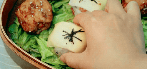 eggpuffs:Cat’s Kitchen, picnic lunch box【春游便当】教你做春游便当，比春天还美