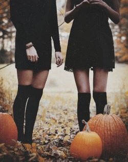 We are Autumn Girls. Such a wonderful time