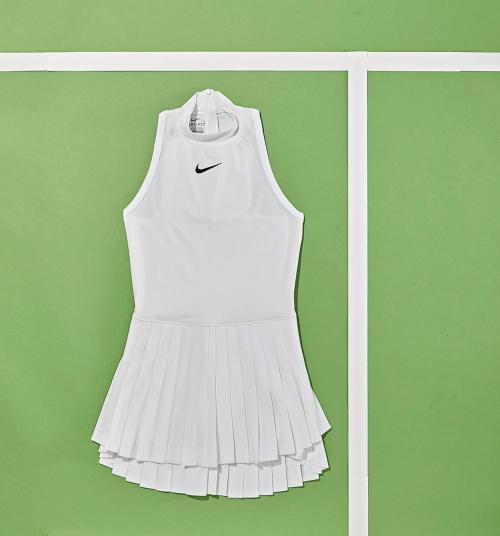 Tennis Style: The Chic Return of Wimbledon White In the middle of a 2016 Grand Slam season marked by
