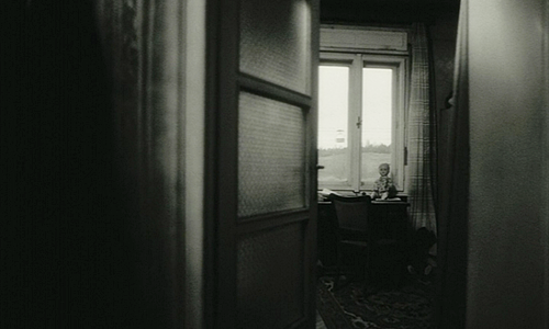 highvolumetal:    Kárhozat , Béla Tarr , 1988.    