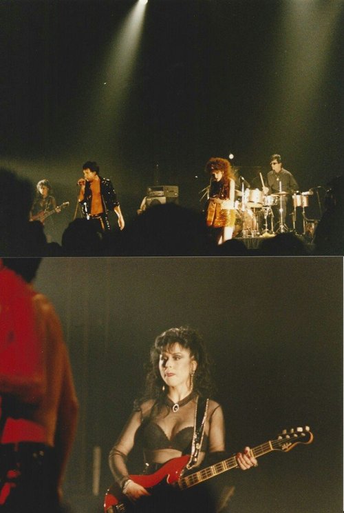 stay-sick-turn-blue:The Cramps, London, 1990Photos by Gerry Hathaway via 