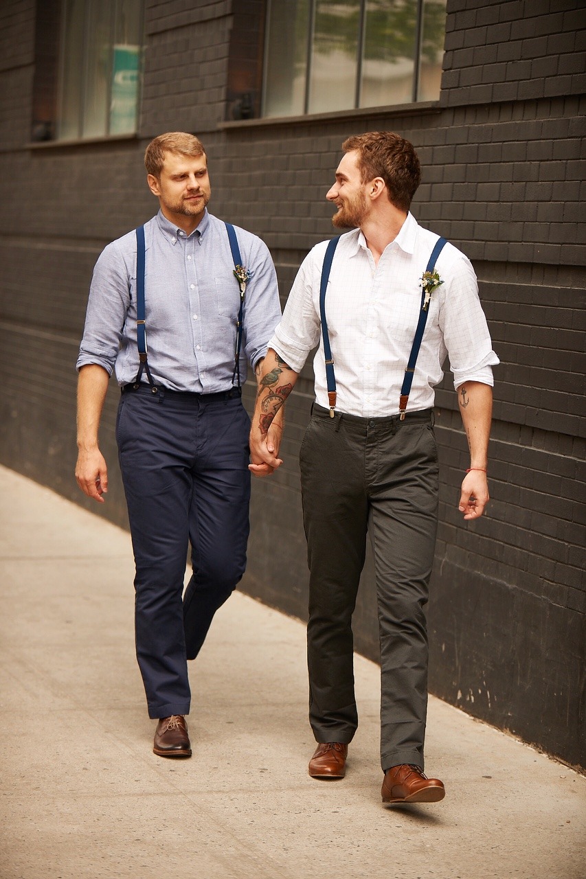 beardset:  bearsblogs:  #JustMarried  the minion makes this so much better