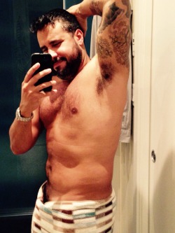 jockocub:  Feeling beefy this morning. Bulking doesn’t really look good on me.