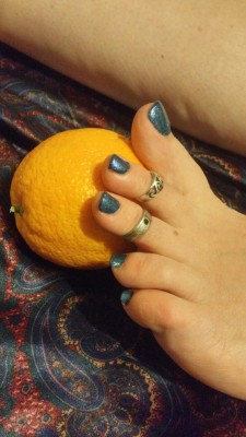 sweetcandytoes:  Alright, so we had some citrus fruit…