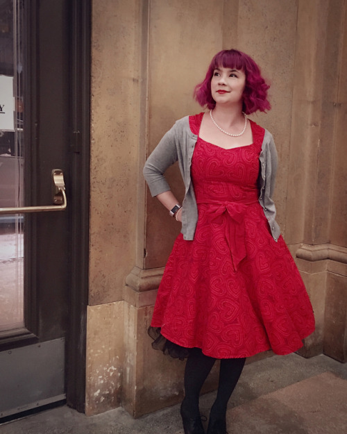 Valentines themed outfit for Anastasia Ballet tonight #otomestyle #valentinesday #ootd #vintagefashi