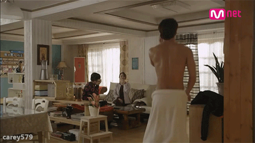 danana389:  korean-15gayjaji:  juyumyn:  mantop10691:  肌肉韓星…沈亨倬 (심형탁)  성공한 오타쿠  하아.. 좋아 진짜 가슴근육 복근 팔근육 존나섹시 젖꼭지도 빨고싶게 생겼다..♡ 자지 맛보고싶어  성공한오타쿸ㅋㅋㅋㅋㅋ