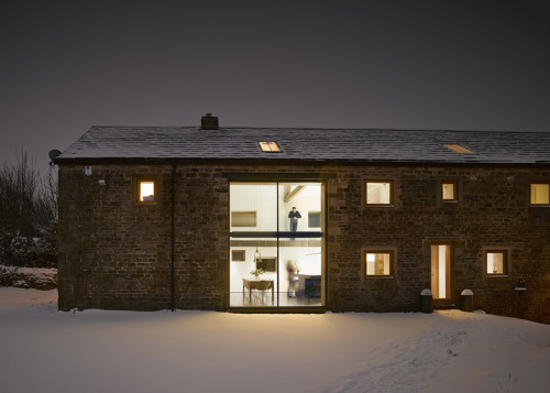atelier688: I’ve always loved barn renovations.  CAT HILL BARN This is one of those houses that fall
