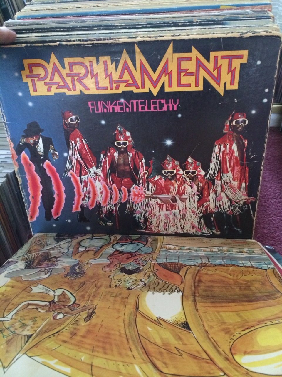 cupsandcrates:  drstrangeloves:  More albums  Perfect.   I&rsquo;d love to put