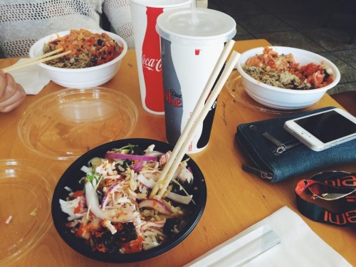 niccoolleeyy:  Best food around the island.  1. Haleiwa Bowls 2. Kahuku Grill 3. Kahuku Farms 4. Waihole Poi Factory 5. Bob’s Pizza 6. Pa’ina Cafe 7. Bubbies 8. Bogarts