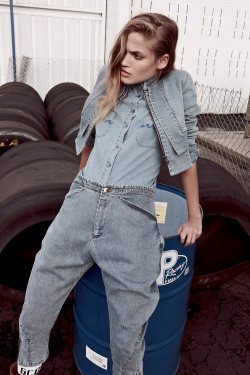 tomboybklyn:  denim on denim on denim…..