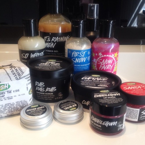 Here is my current collection of #Lush products! I adore the Cupcake fresh face mask. @lushcosmetics if I had more money if be just as poor coz I’m addicted 😜 #lush #love #lushcosmetics #haul #lushhaul #loveit #yum #cupcake #chocolate #sparkle