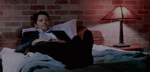 imagine being winchester’s  sister and dating castiel