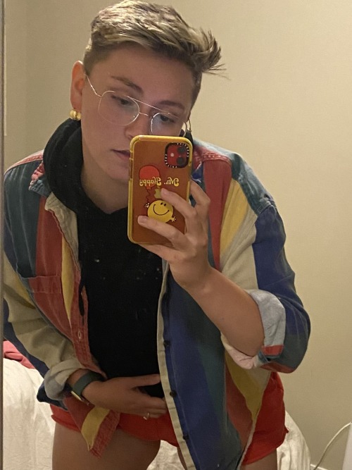 hausmensch:Recently 😉She/her