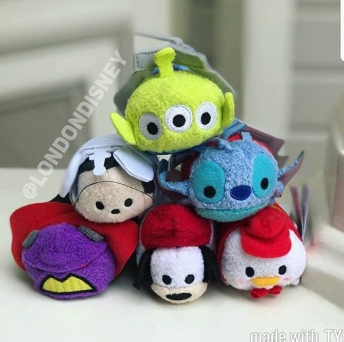 New Space Themed Tsum Tsum Collection released at Disneyland Paris!
