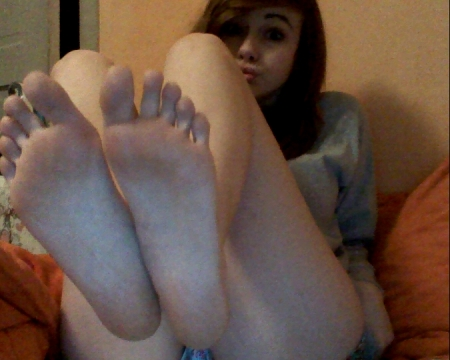 Porn Pics sexygirlfeet:  Feet Today 19/04/2016 YUM!