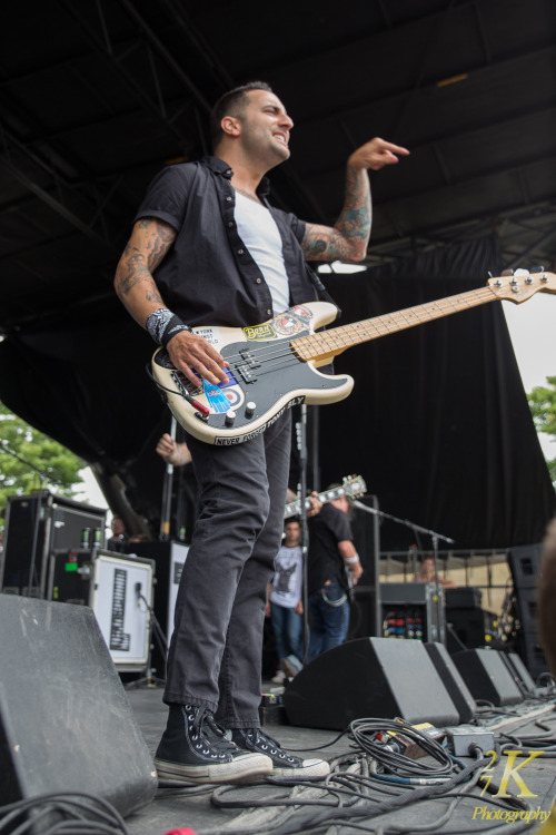 Bayside killing it at Warped Tour 2014 in Darien Lakes Performing Arts Center - Buffalo, NY on 7.8.1