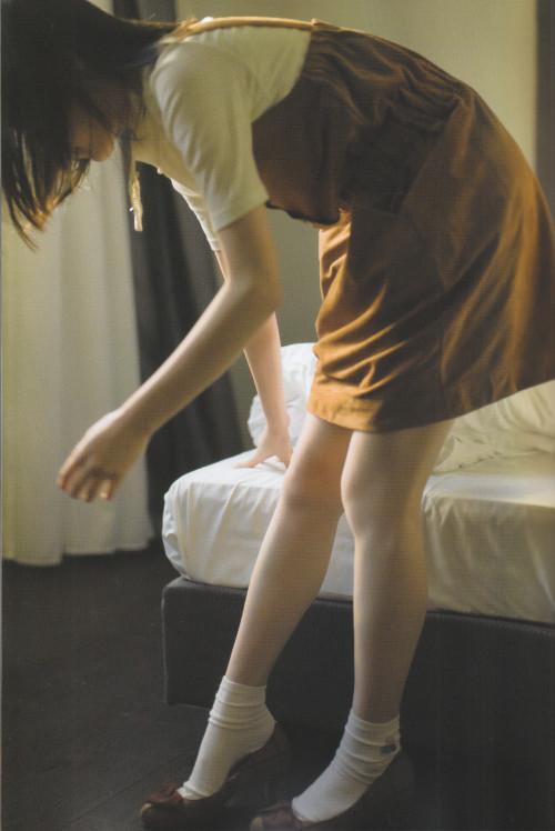 voz48reloaded:  Ikuta Erika 1st Photobook 「Tenchou」