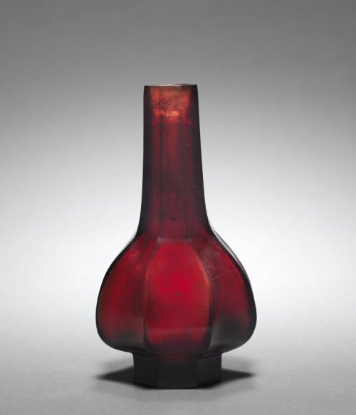 cma-chinese-art:Faceted Bottle, 1736-1795, Cleveland Museum of Art: Chinese ArtAn 18th-century Korea