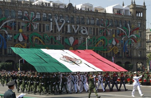 A parade on Mexico&rsquo;s Independence Day (Mexico City).In the early morning of September 16th, 18