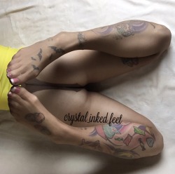 crystal-inked-legs:  Can you find my anklet?