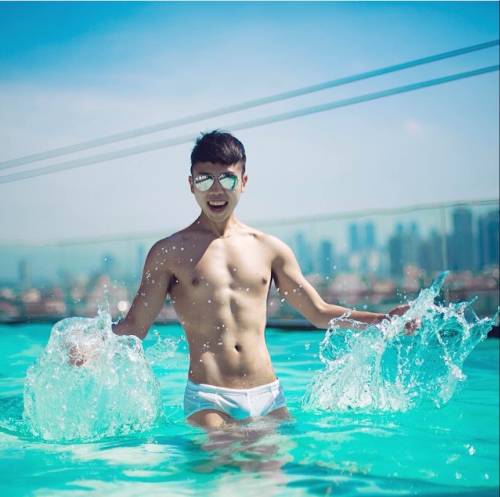 hunkxtwink:  Instagram/yudarren  Hunkxtwink - More in my archive  