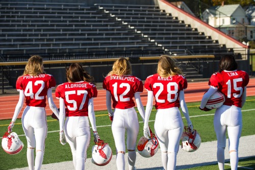 candiceswanepoeldaily:  Victoria’s Secret Angels for the Valentine’s Day Super Bowl 2015