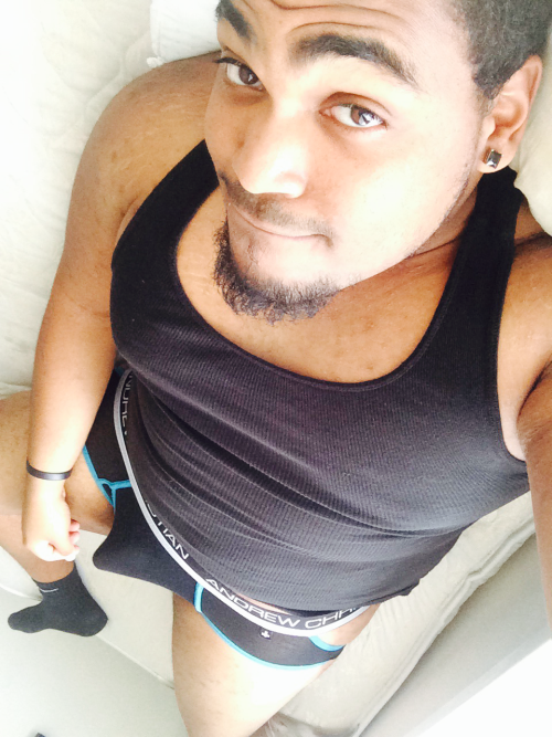 bigboimarc:  phantogrrr:  Hey boo 😜  Sexi Ass Young Chub 