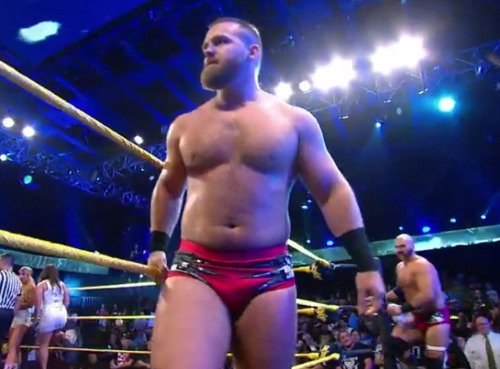 gingercub90:  beardyvikingcub:  ifihadatype:  Motherfucking Dash Wilder…   God damn…  He is FOINE!!!