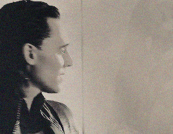 hiddlesworthing:Never knew I was losing you