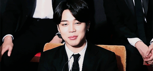chimcheroo:  Cute Floof ♡