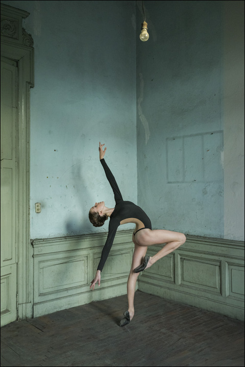 Katie Boren - Barracas, Buenos AiresThe Ballerina Project book is now in stock: http://hyperurl.co/n